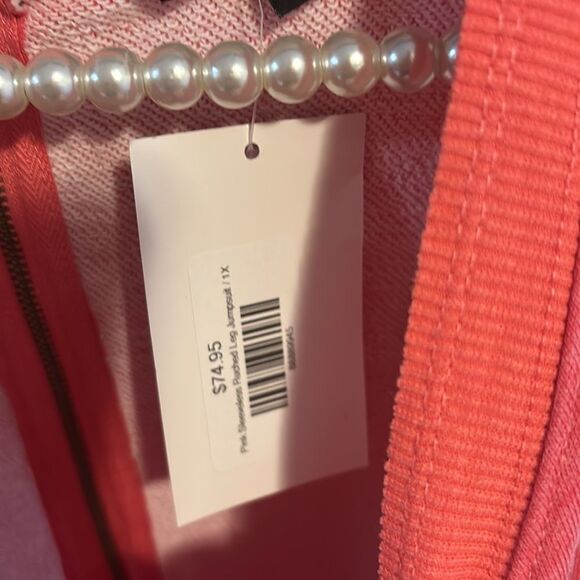 Davi & Dani pink ruched leg jumpsuit nwt size 1x - Picture 5 of 9